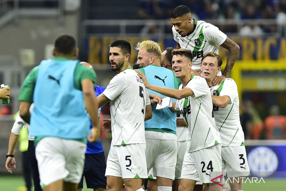 Sassuolo taklukkan 10 pemain AC Milan 2-0