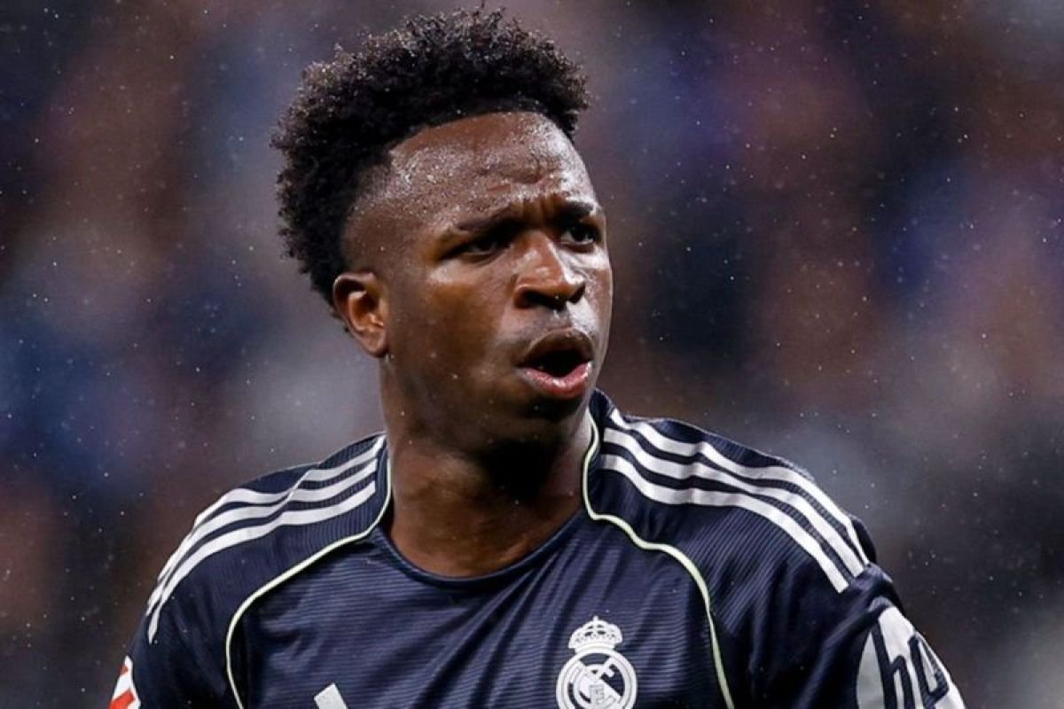 Sikat Espanyol 2-0, Real Madrid jaga asa buru peringkat kompetisi juara