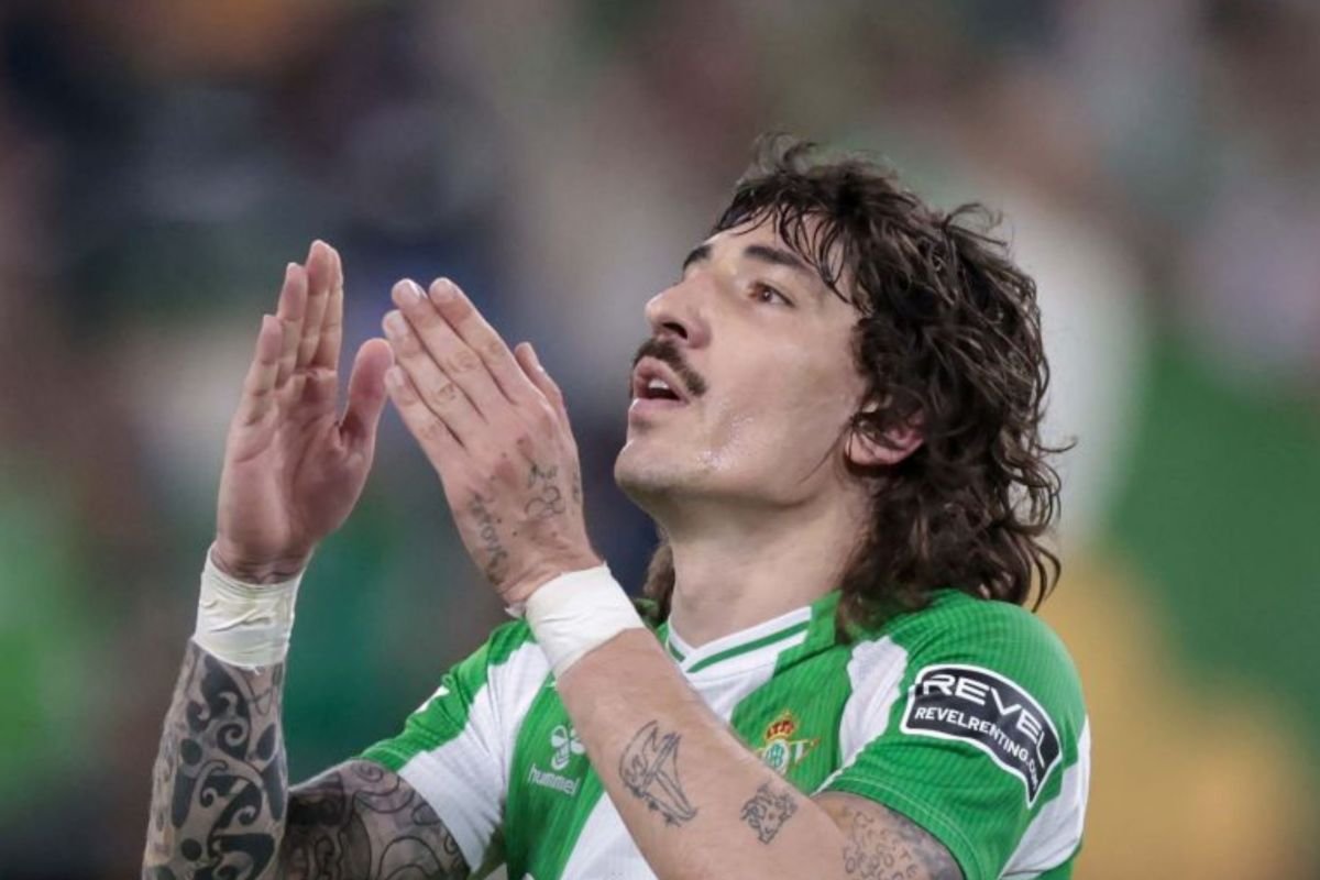 Gol Hector Bellerin gagalkan Real Madrid raih tiga poin