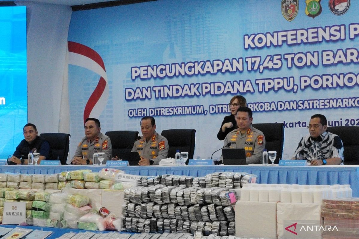 Polisi ungkap judi dan juga pornografi via aplikasi, tetapkan sembilan terdakwa