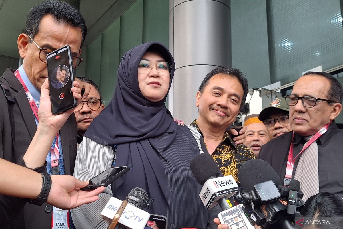 Roy Suryo-Tifa janji perjuangkan perkara ijazah Jokowi usai tak ditahan