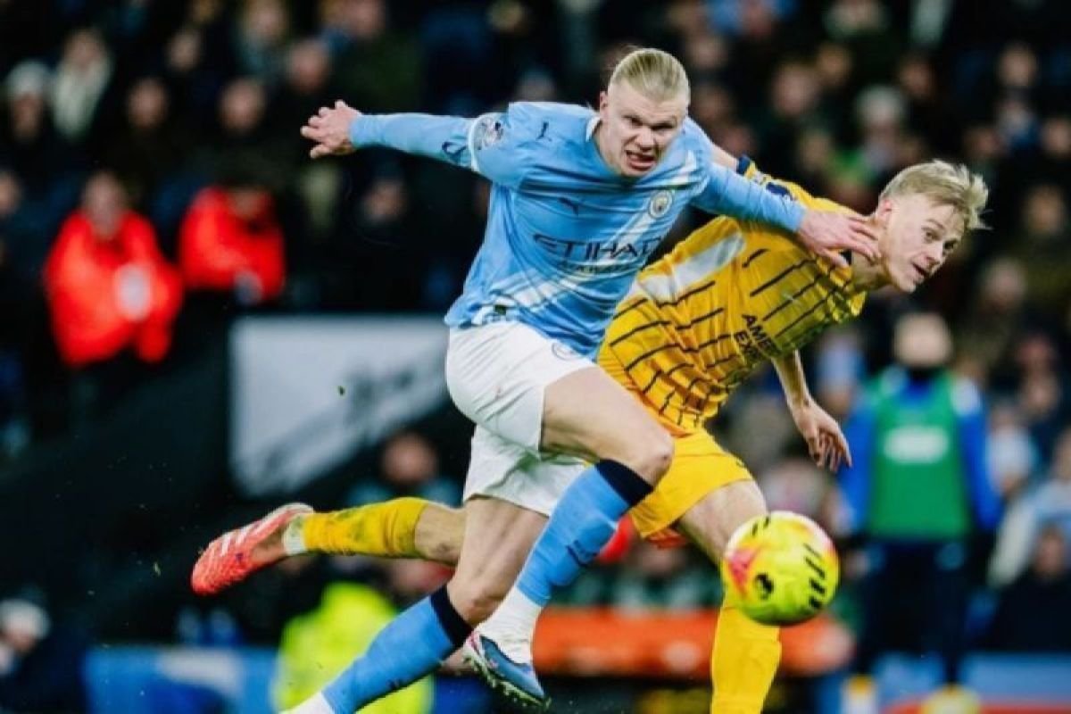 Erling Haaland raih penghargaan Sepatu Emas Kejuaraan Inggris 2025/26