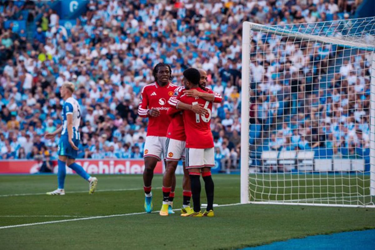 Manchester United menang 3-0 menghadapi Brighton pada matchday terakhir