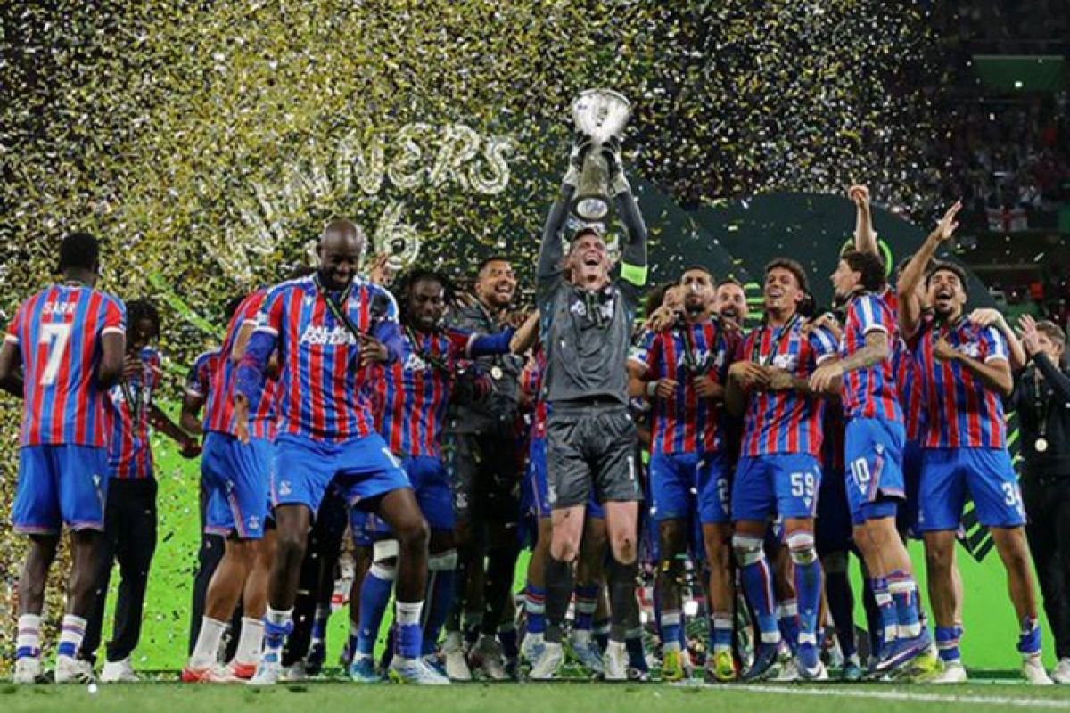Gol Mateta bawa Crystal Palace raih juara Kejuaraan Conference 2025/26