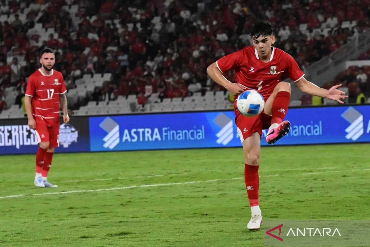 Baker dapat bermacam arahan dari Diks untuk debutnya pada timnas senior