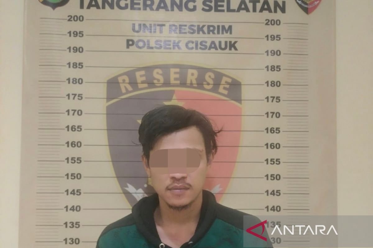 Polisi tangkap pelaku curanmor yang tersebut sembunyi ke plafon rumah di dalam Bogor