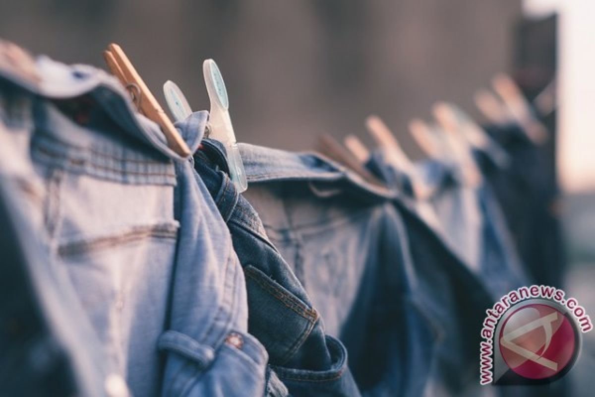 Anti bau apek, ini tips cuci juga jemur pakaian pada saat musim hujan