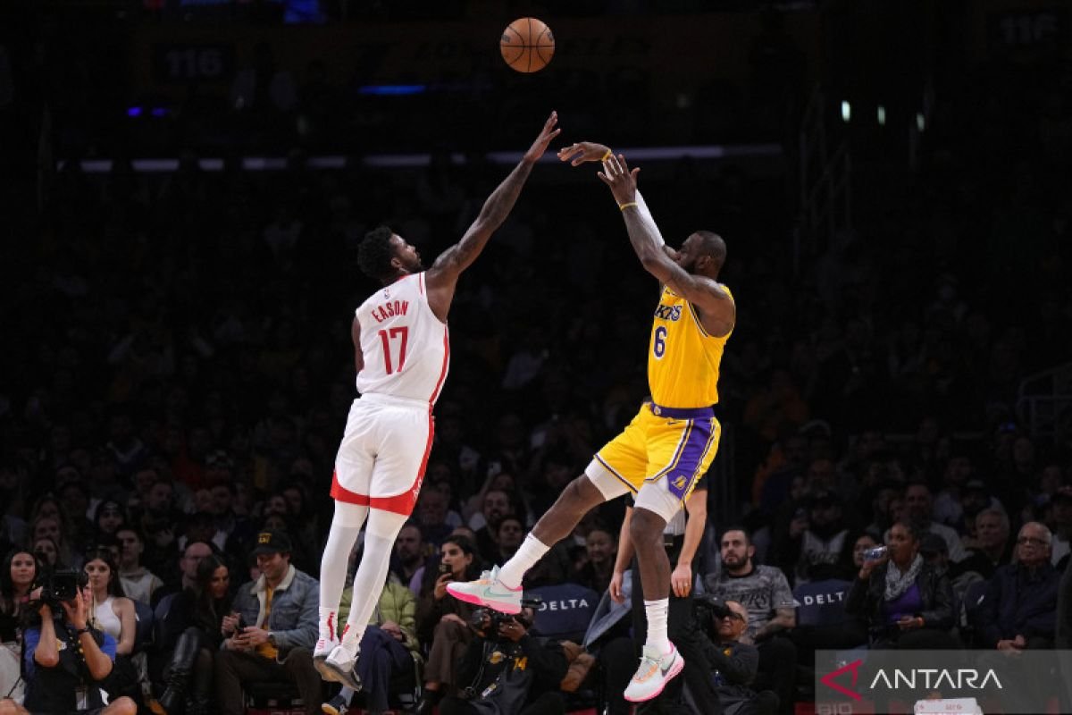 Rockets pertahankan Tari Eason dengan kontrak baru lima tahun