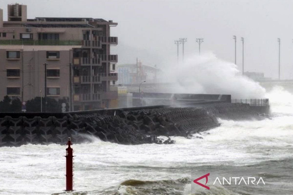 Banjir monsun dalam di Mumbai, India, tewaskan 8 orang, ribuan terdampak
