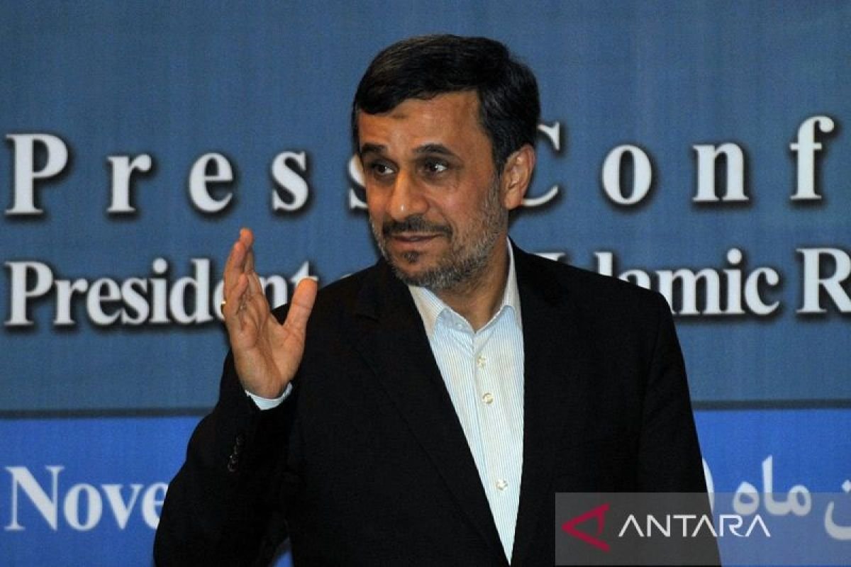 NYT ungkap dugaan Mossad rekrut Ahmadinejad gulingkan penguasa Iran