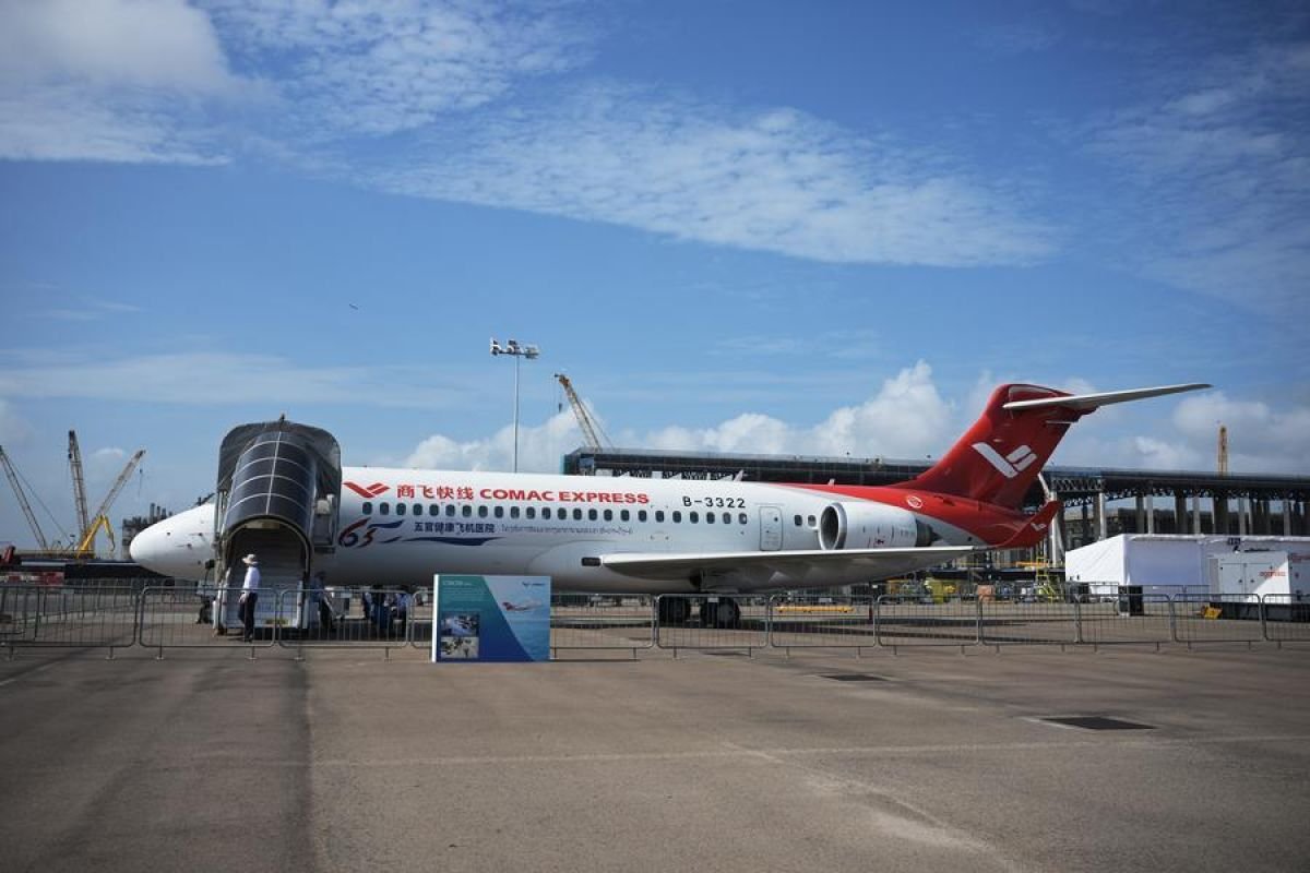 Air Cambodia instruksi 20 pesawat jet regional C909 buatan China