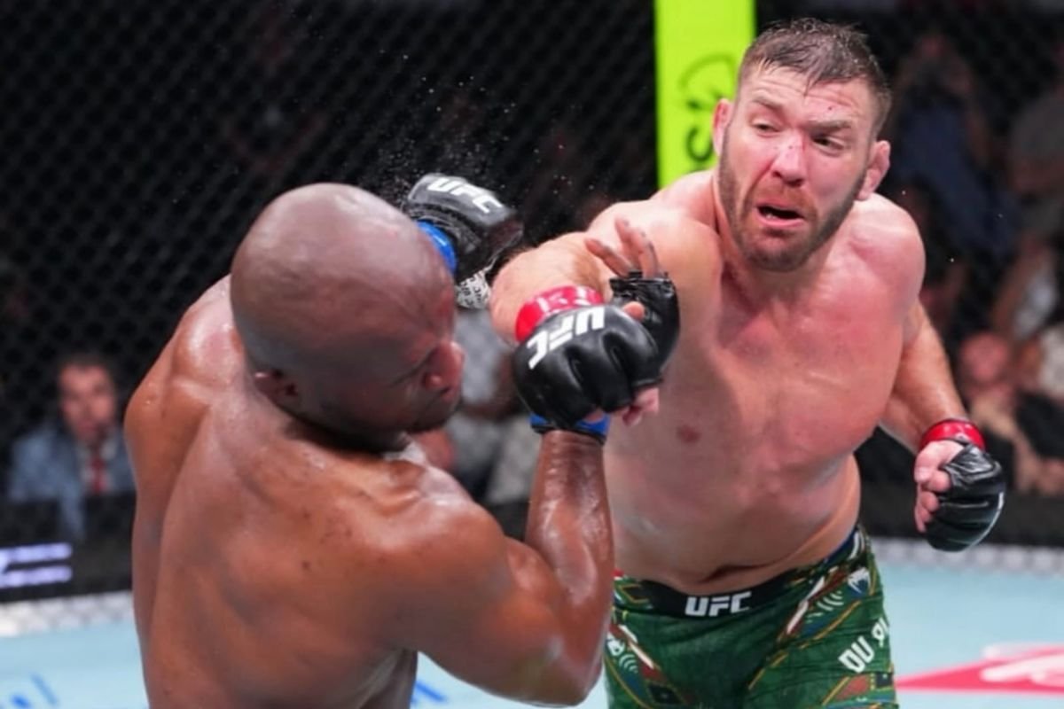 Dricus bidik juara kelas menengah UFC Strickland seusai hajar Kamaru