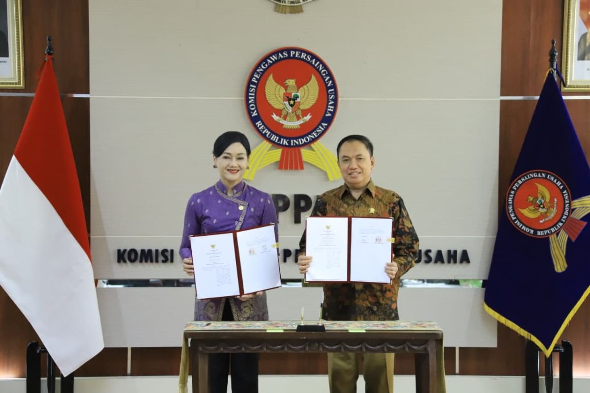 OJK kemudian KPPU teken MoU untuk perkuat sinergi antarlembaga