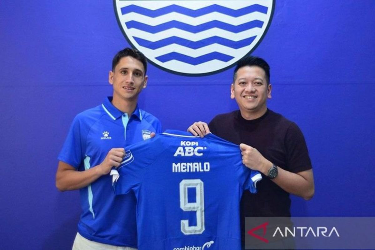 Menalo terkesan dengan penampilan ribuan Bobotoh ke reuni latihan Persib