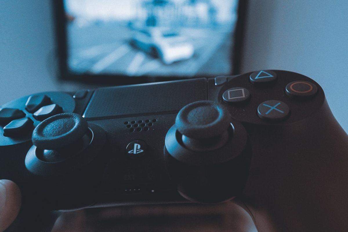 Perbandingan PS4 sesudah itu PS5, masih layakkah PS4 ke akhir tahun 2025?
