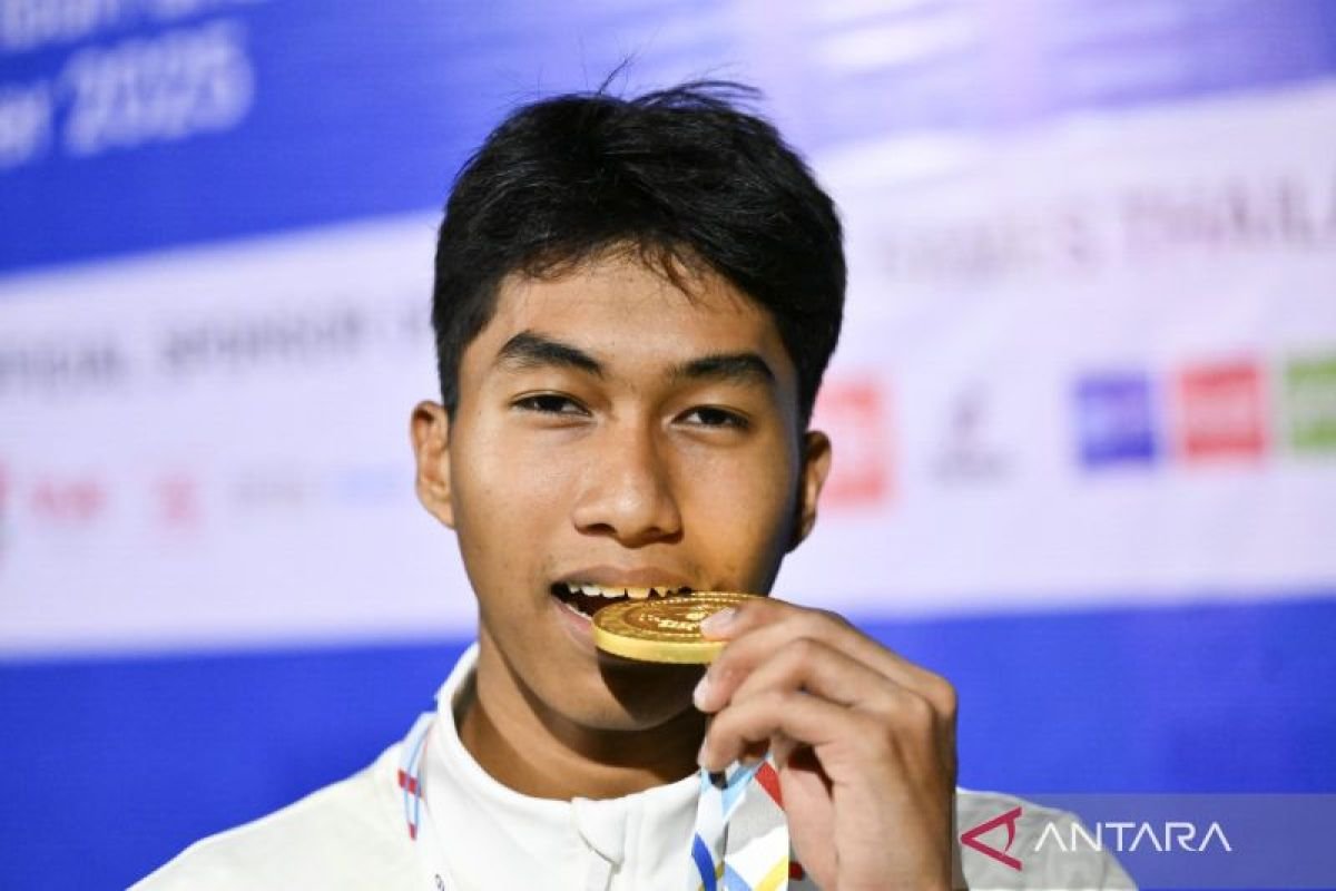 Robby/Desak sabet perak estafet campuran World Climbing Series Krakow